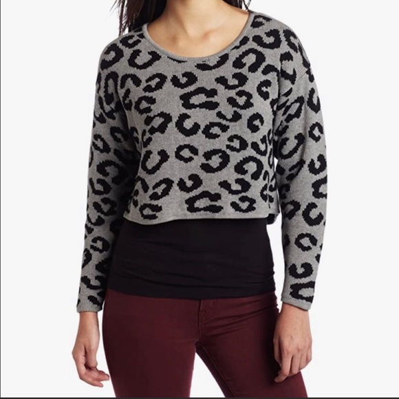 Kensie Girl Crop Sweater Leopard Pattern - Picture 5 of 6